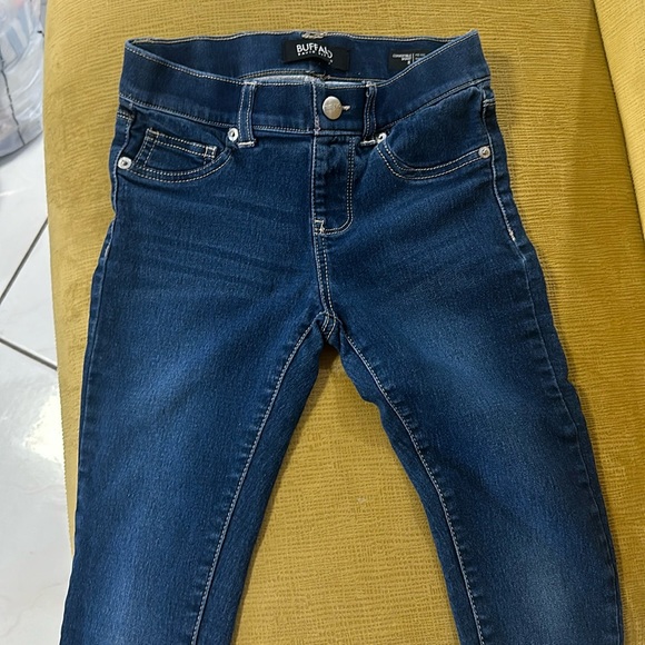 Jeans - Picture 1 of 2